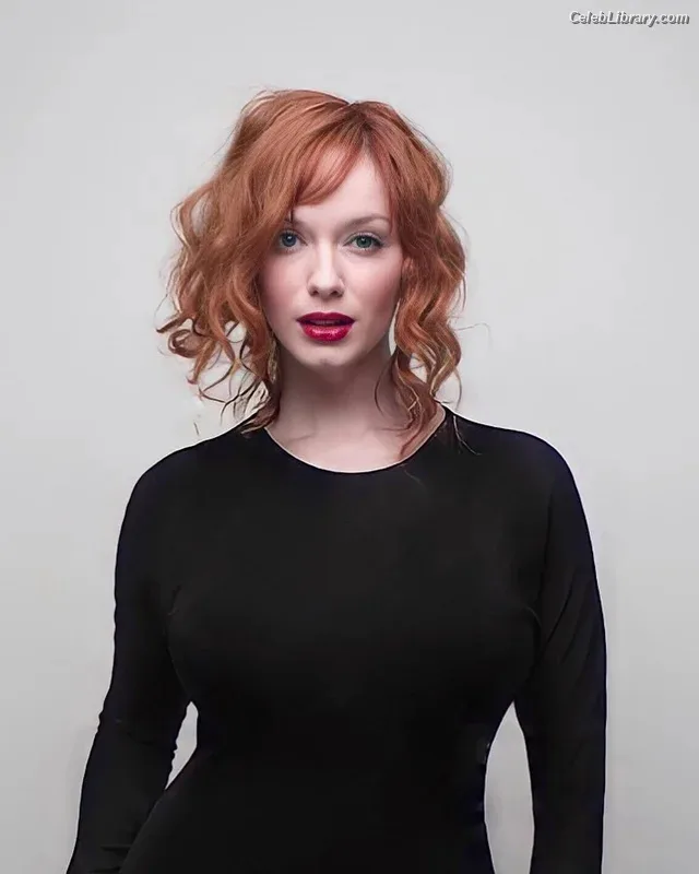 Christina Hendricks photo 11 of 2758