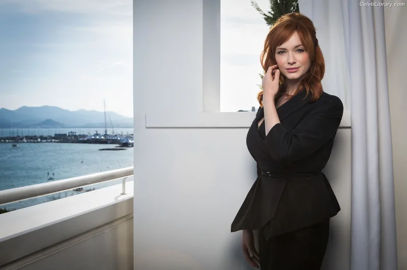 Christina Hendricks photo 15 of 2758