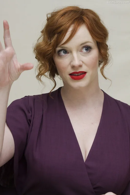Christina Hendricks photo 23 of 2758