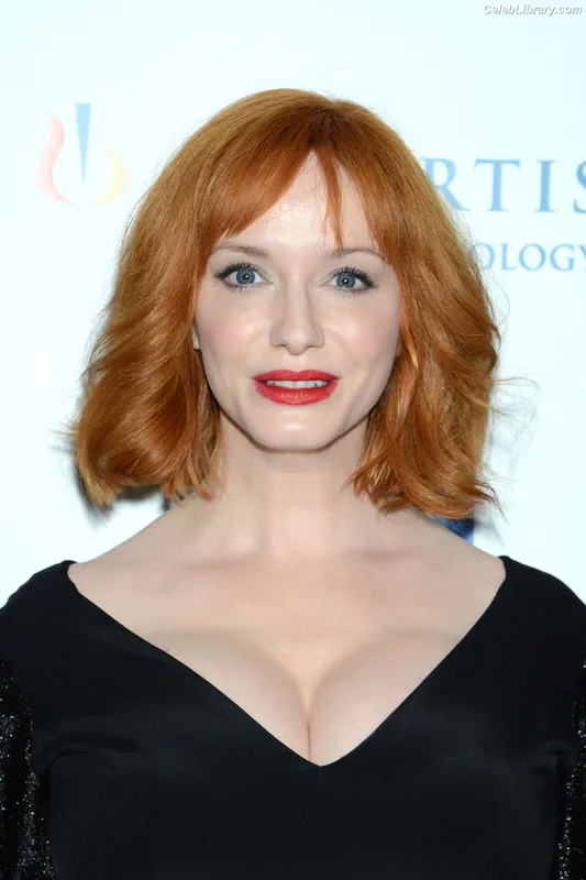 Christina Hendricks photo 7 of 2758