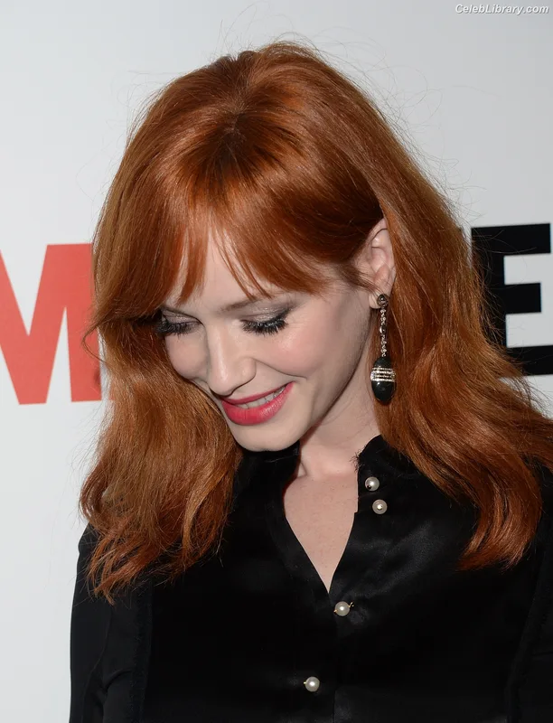 Christina Hendricks photo 3 of 2758