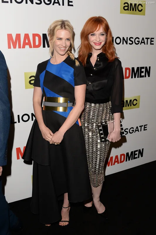 Christina Hendricks photo 2 of 2758