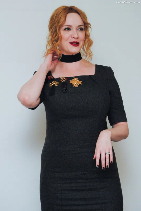 Christina Hendricks photo 23 of 2758