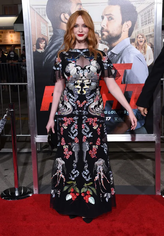 Christina Hendricks photo 14 of 2758