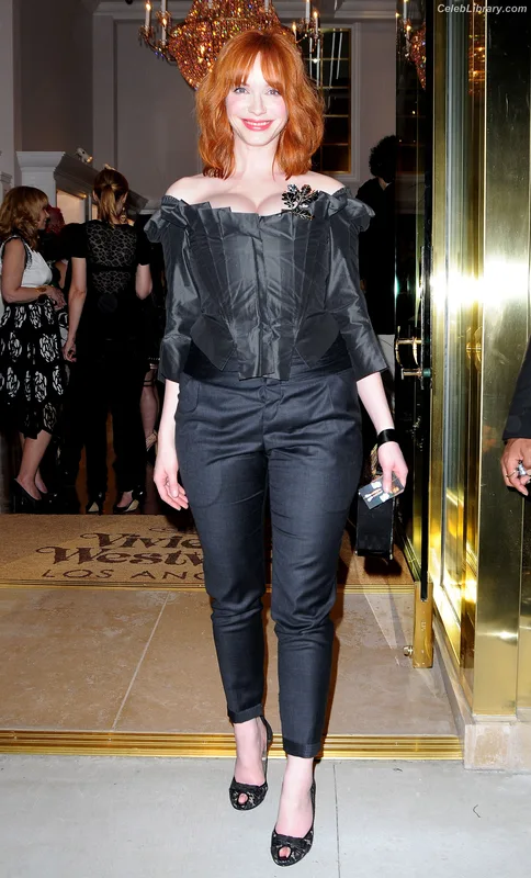 Christina Hendricks photo 6 of 2758