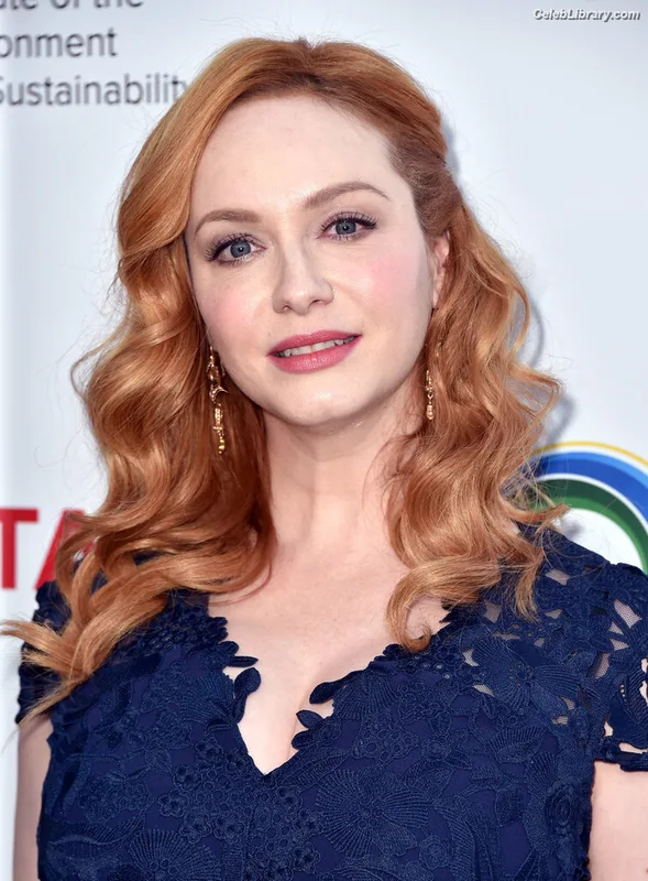Christina Hendricks photo 10 of 2758