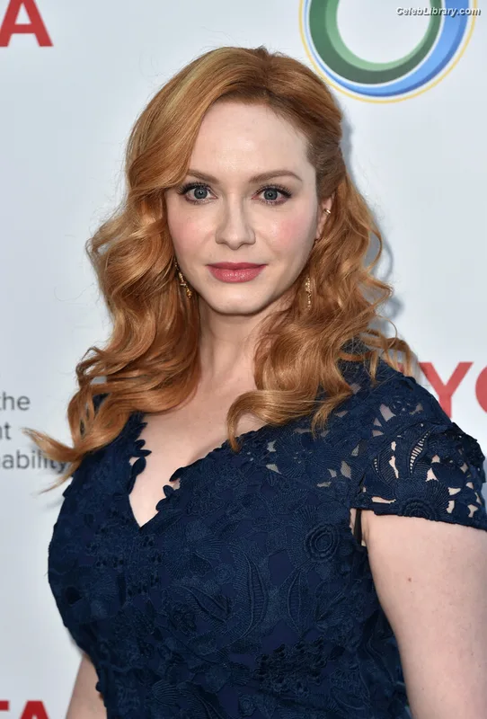 Christina Hendricks photo 12 of 2758