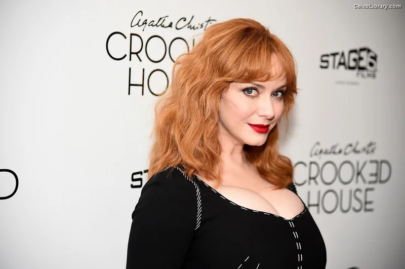 Christina Hendricks photo 8 of 2758