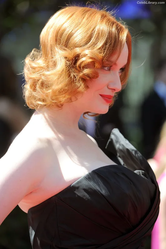 Christina Hendricks photo 4 of 2758