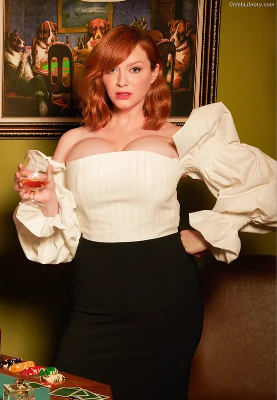 Christina Hendricks photo 1 of 2758