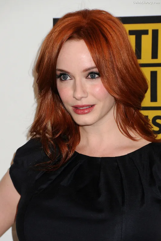 Christina Hendricks photo 2 of 2758