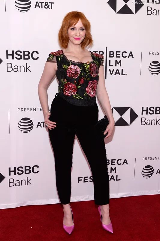 Christina Hendricks photo 19 of 2758