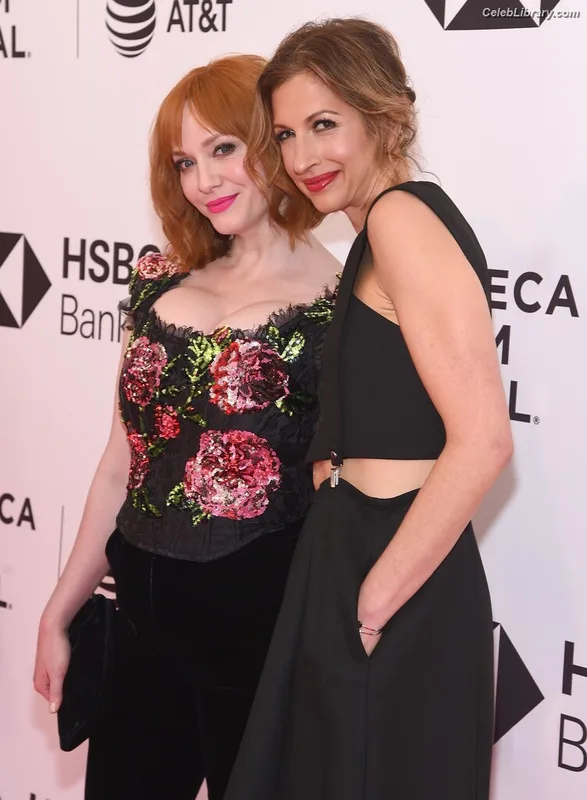Christina Hendricks photo 24 of 2758