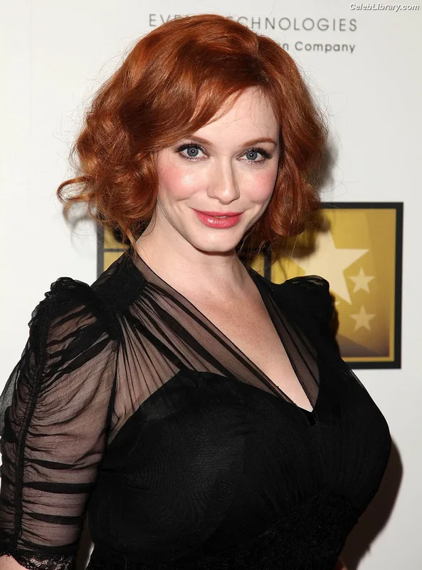 Christina Hendricks photo 16 of 2758