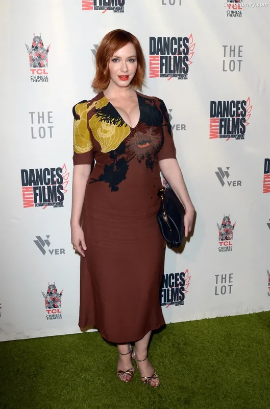 Christina Hendricks photo 21 of 2758