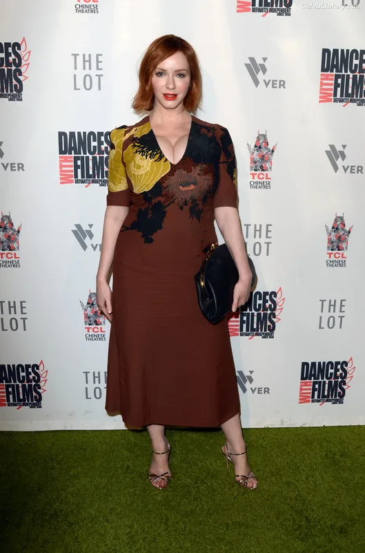 Christina Hendricks photo 5 of 2758