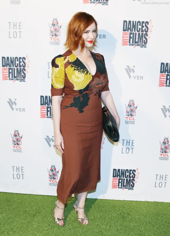 Christina Hendricks photo 12 of 2758