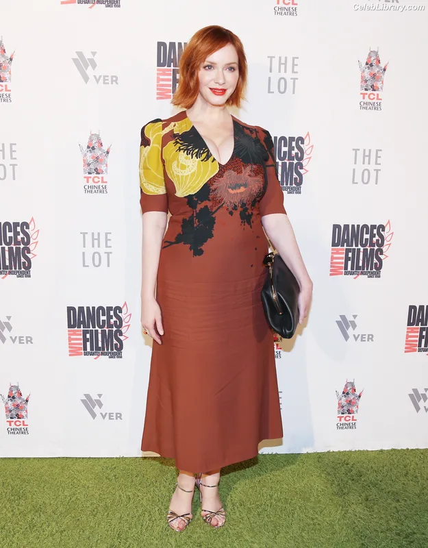 Christina Hendricks photo 13 of 2758