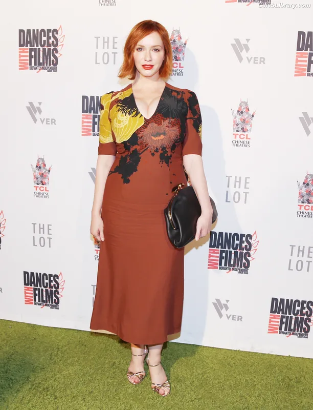 Christina Hendricks photo 14 of 2758