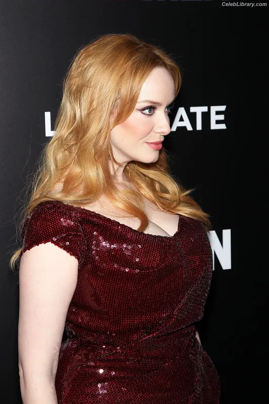 Christina Hendricks photo 20 of 2758