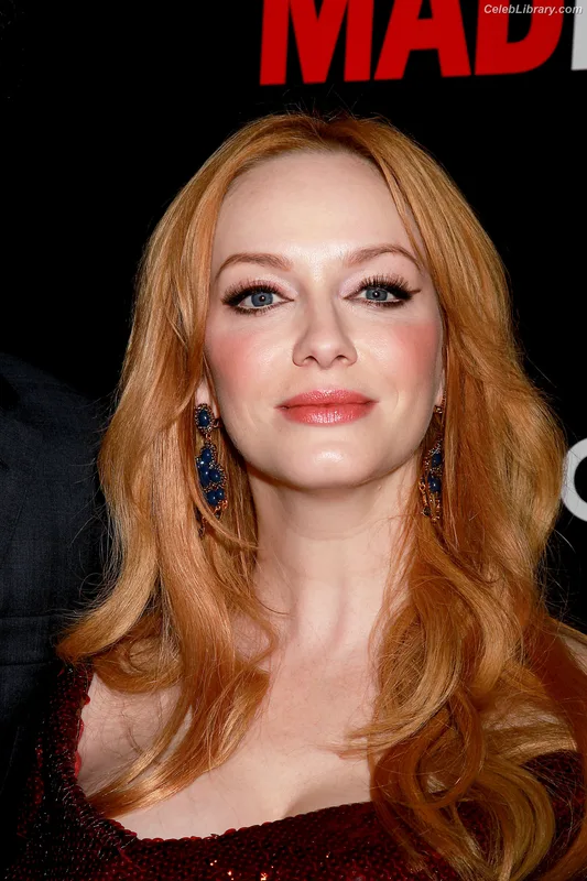 Christina Hendricks photo 10 of 2758