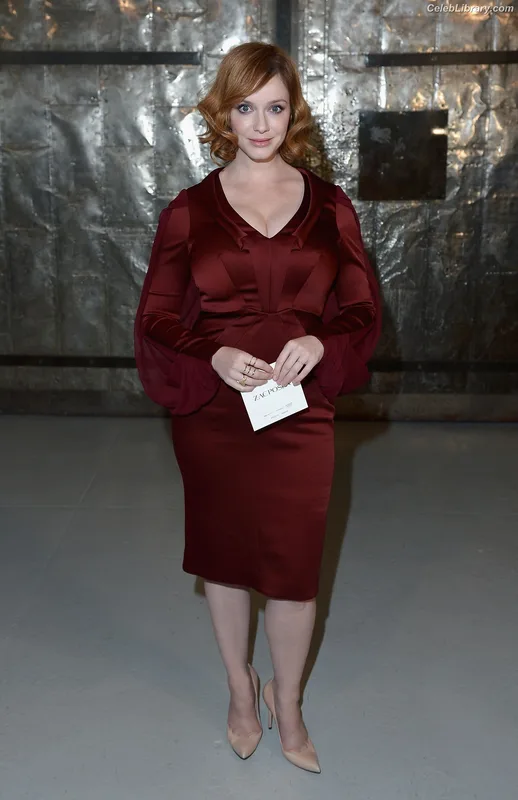 Christina Hendricks photo 19 of 2758