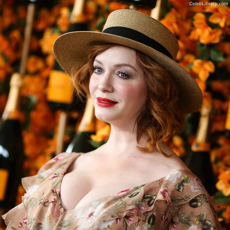 Christina Hendricks photo 8 of 2758