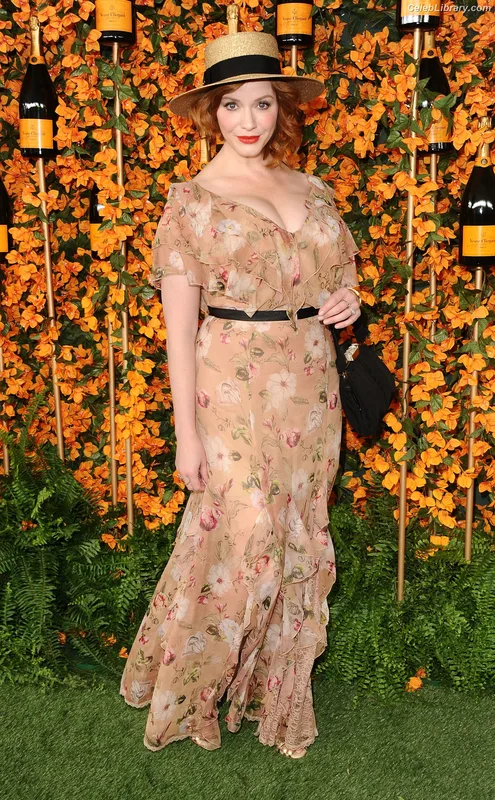 Christina Hendricks photo 18 of 2758