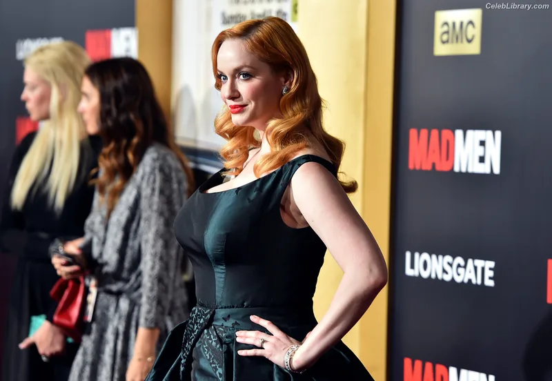 Christina Hendricks photo 6 of 2758