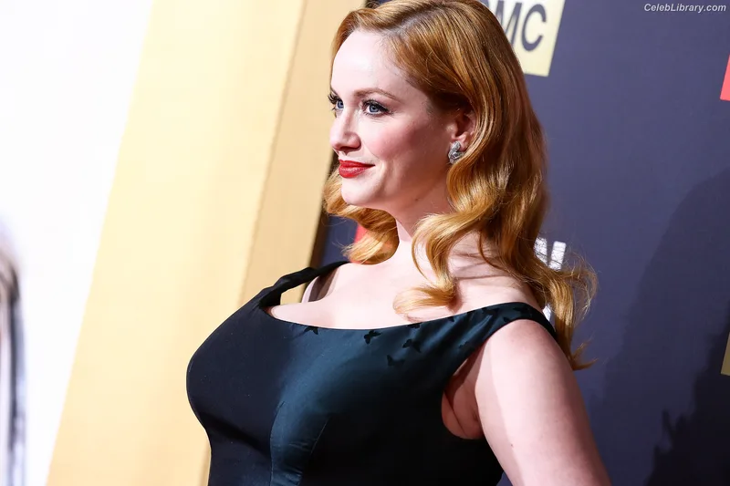 Christina Hendricks photo 10 of 2758