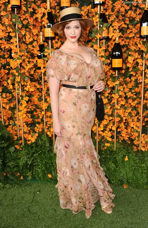 Christina Hendricks photo 10 of 2758