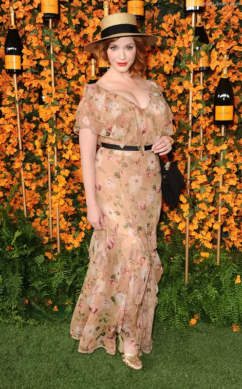 Christina Hendricks photo 23 of 2758