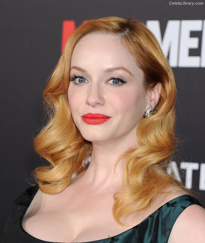 Christina Hendricks photo 13 of 2758