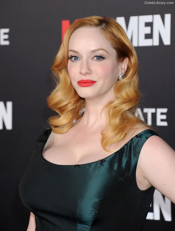 Christina Hendricks photo 16 of 2758