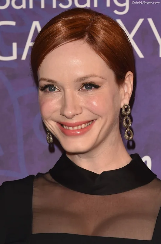 Christina Hendricks photo 24 of 2758