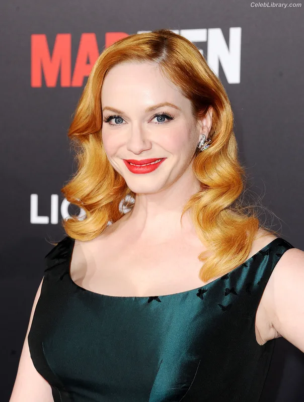 Christina Hendricks photo 5 of 2758
