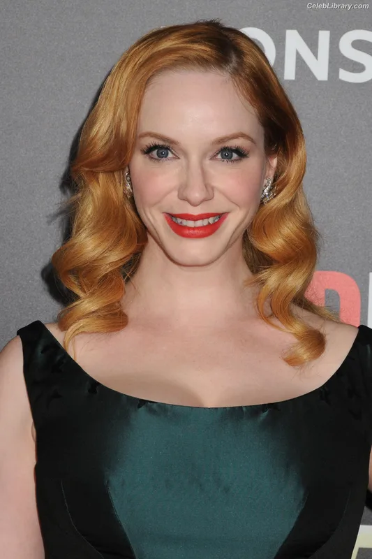 Christina Hendricks photo 7 of 2758