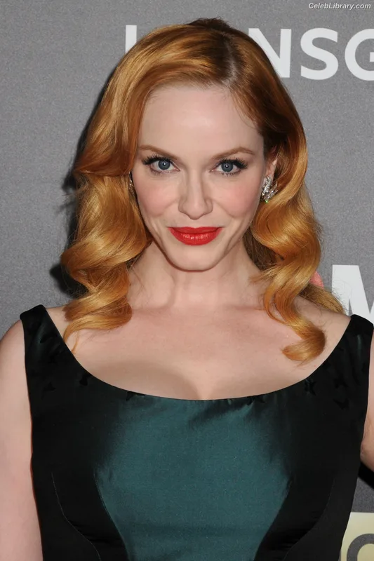 Christina Hendricks photo 9 of 2758