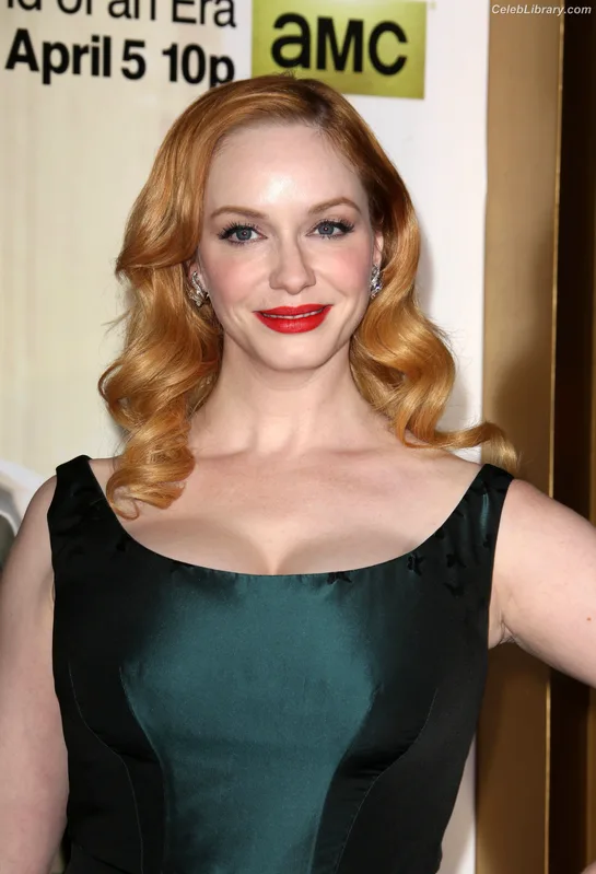Christina Hendricks photo 7 of 2758