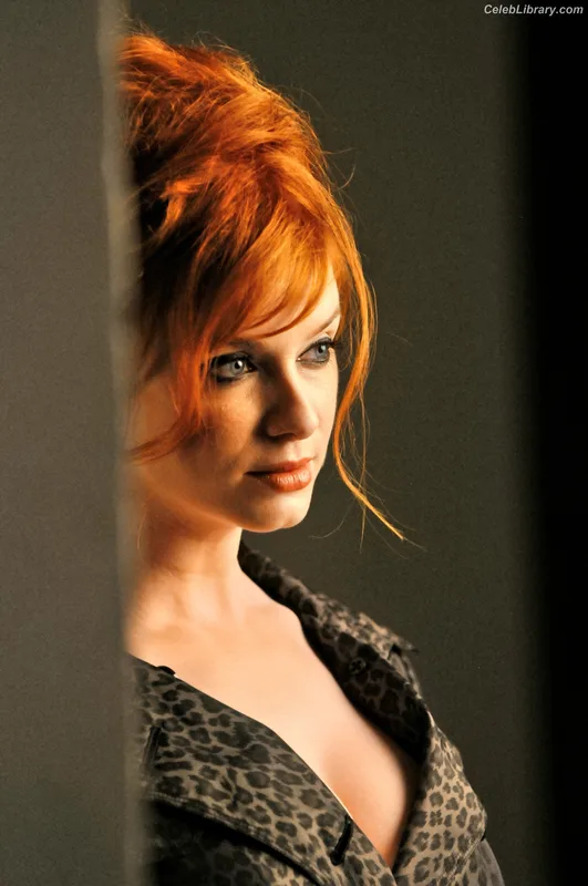 Christina Hendricks photo 21 of 2758