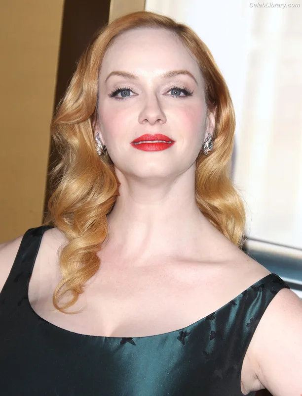 Christina Hendricks photo 24 of 2758