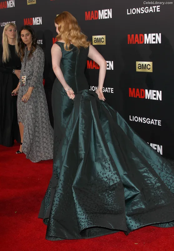 Christina Hendricks photo 4 of 2758