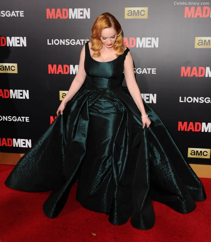 Christina Hendricks photo 3 of 2758