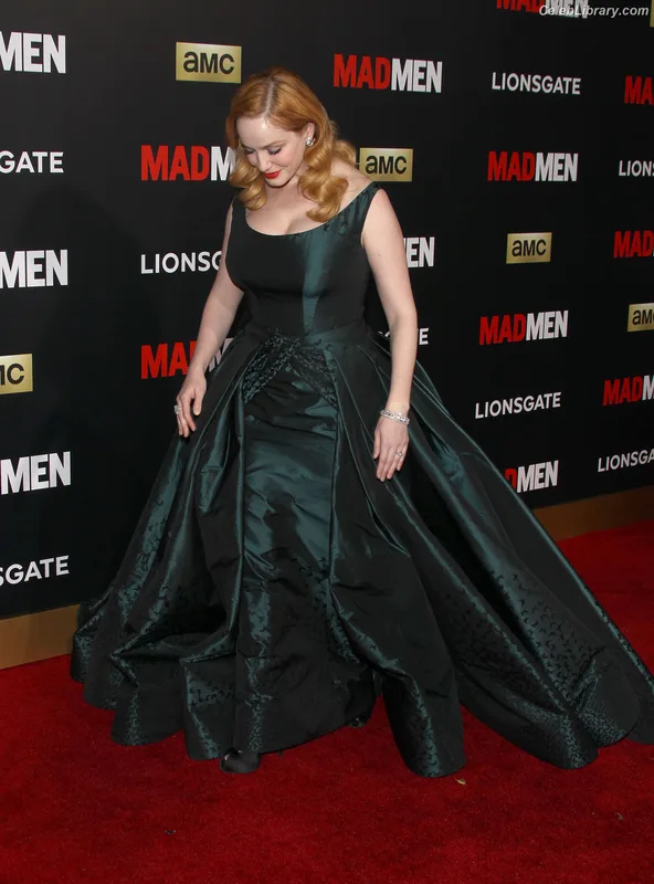 Christina Hendricks photo 14 of 2758