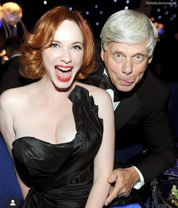Christina Hendricks photo 6 of 2758