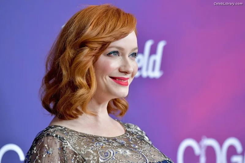 Christina Hendricks photo 9 of 2758