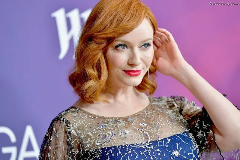 Christina Hendricks photo 10 of 2758