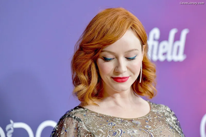 Christina Hendricks photo 12 of 2758