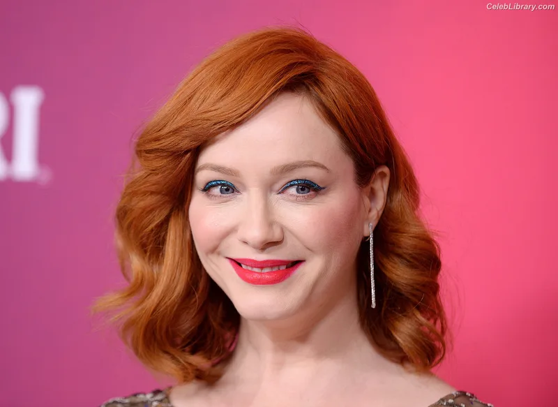 Christina Hendricks photo 1 of 2758