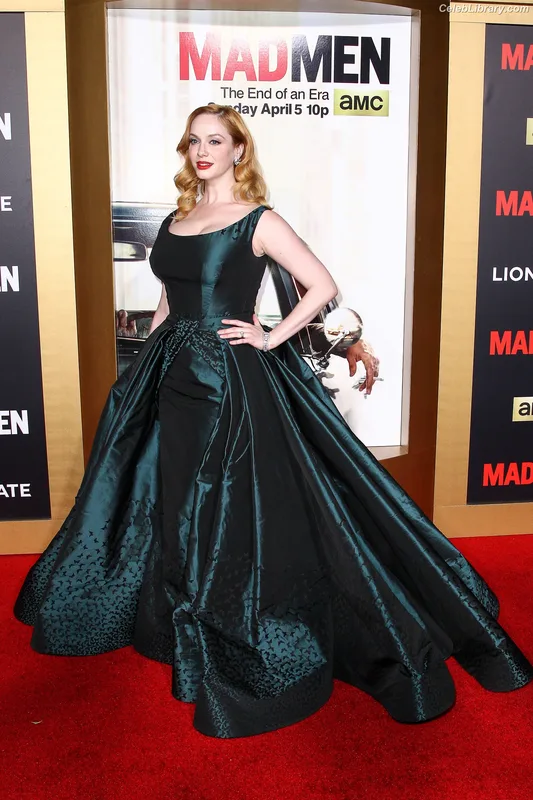 Christina Hendricks photo 5 of 2758